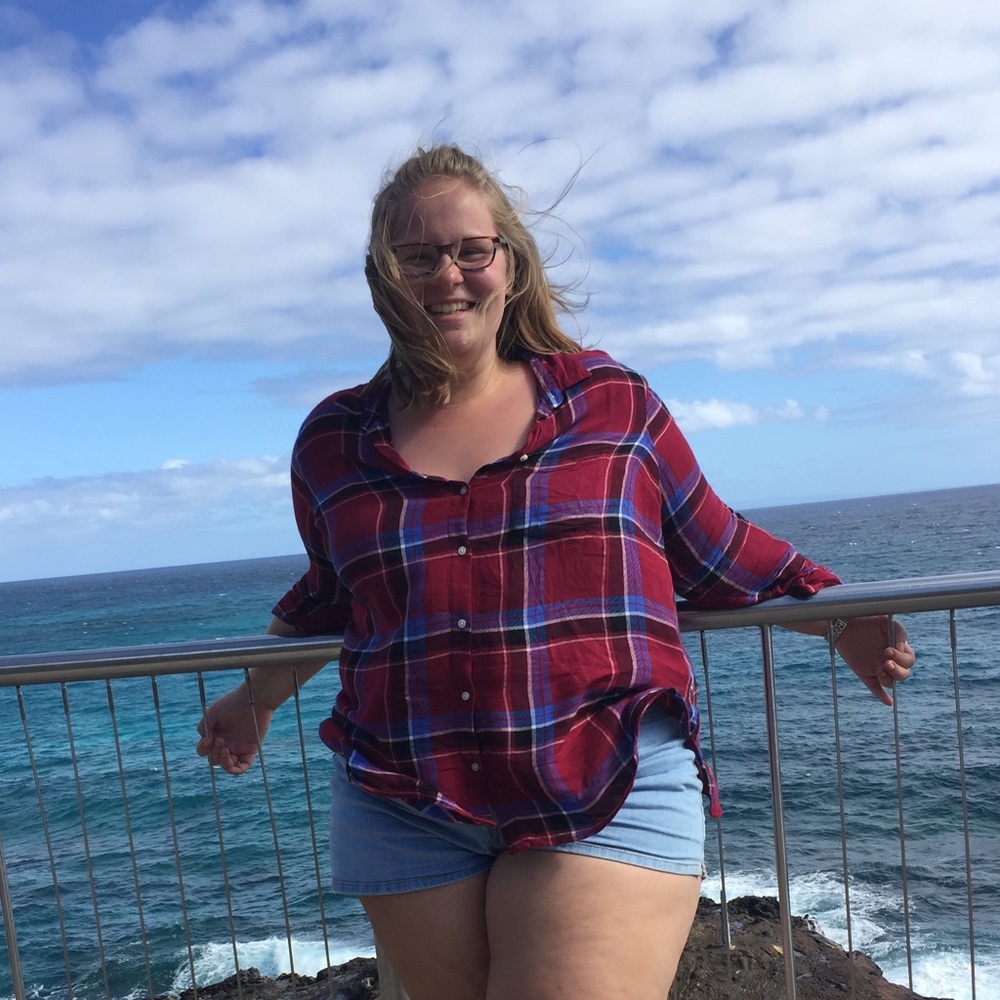 Meet your Posher, Madeline